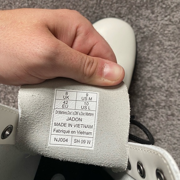 Men’s size 9 US White Platform Doc Matens - Picture 6 of 7